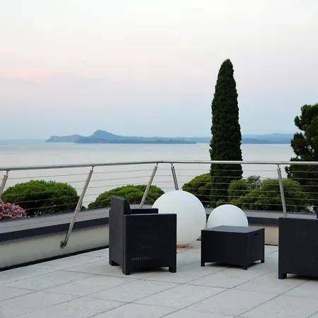 Garda Blue - Corte Fasanella - By Host4u Apartment